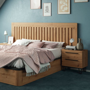 Dormitorio con cama doble Melvin