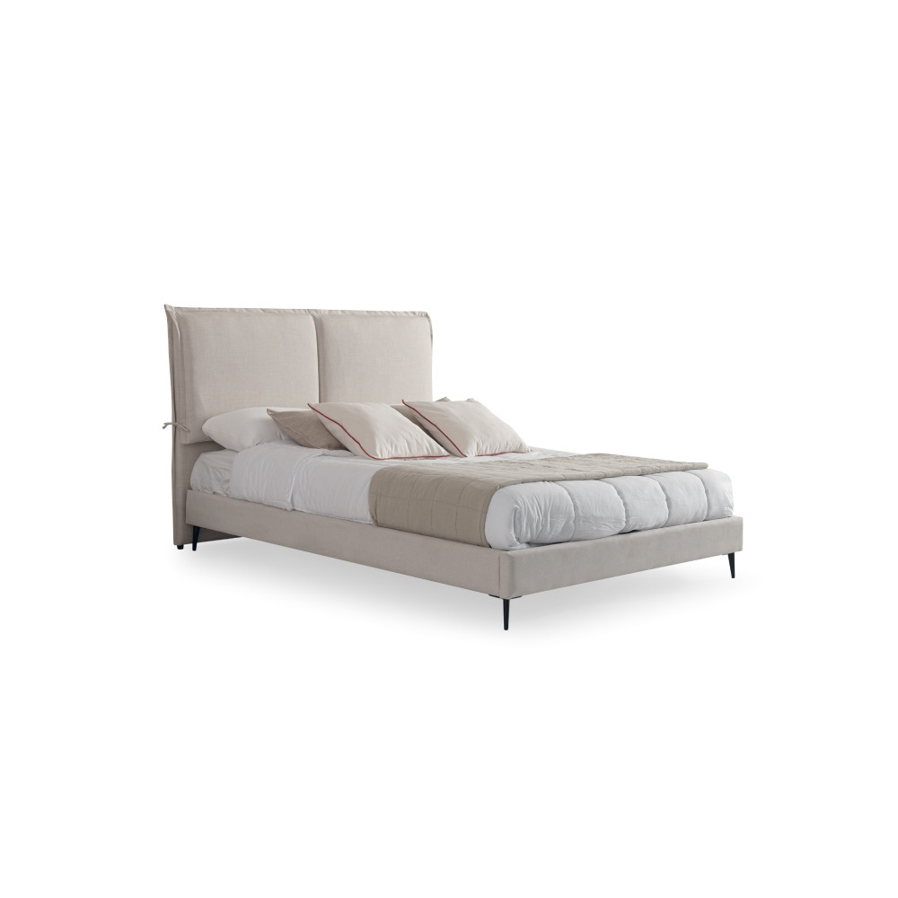 Cama canapé tapizada con patas NOMA