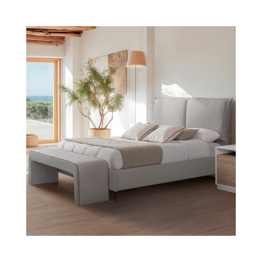 Cama canapé tapizada con patas NOMA